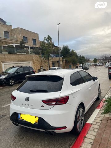מודעת רכב סיאט לאון