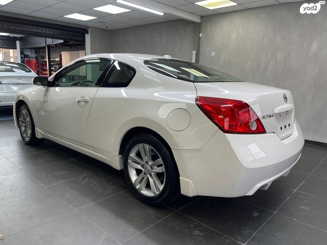 ניסאן אלטימה