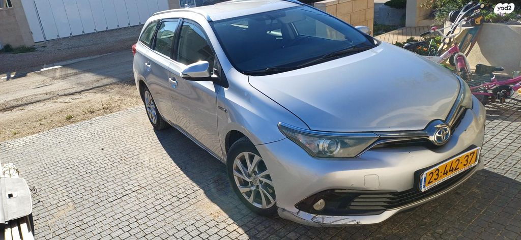 מודעת רכב טויוטה אוריס