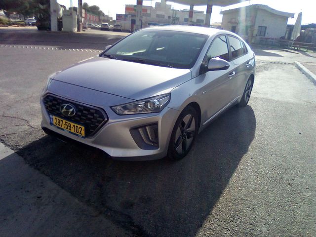 יונדאי איוניק