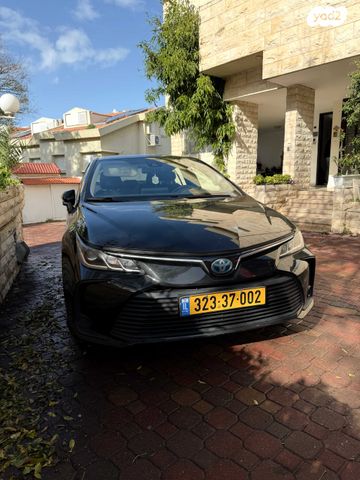 טויוטה קורולה