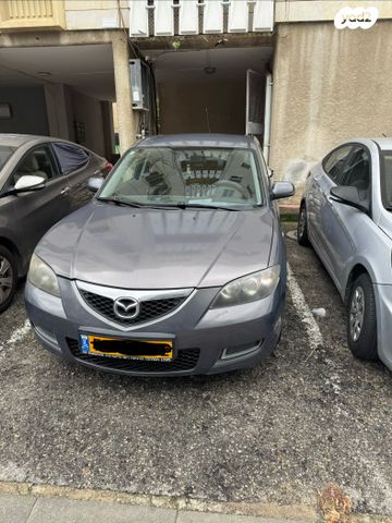 מודעת רכב מאזדה 3