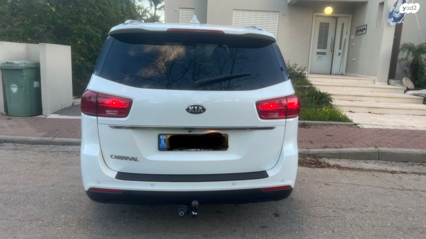 מודעת רכב קיה קרניבל