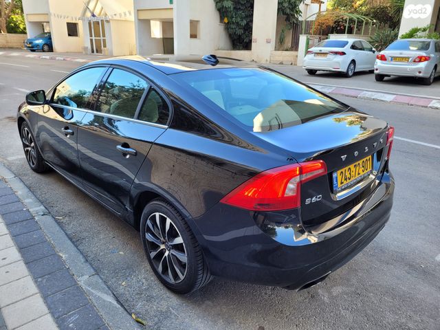 וולוו S60