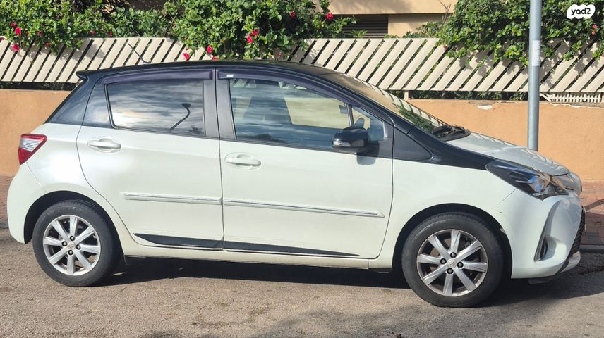 מודעת רכב טויוטה יאריס