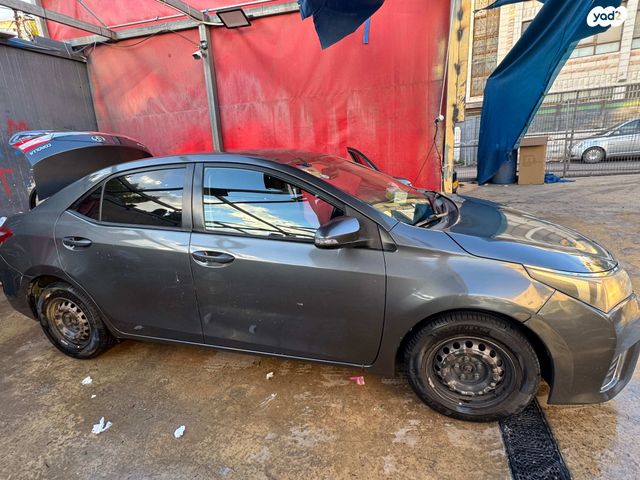 טויוטה קורולה