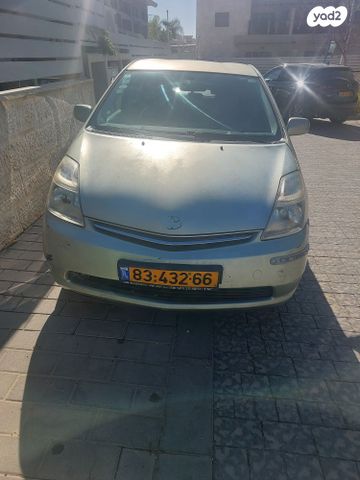 טויוטה פריוס