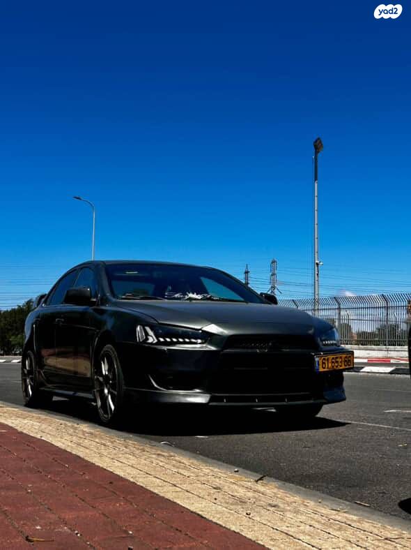 מודעת רכב מיצובישי לנסר