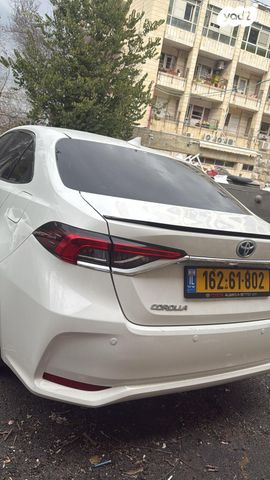 טויוטה קורולה
