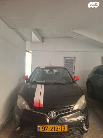 מודעת רכב אם ג'י MG3