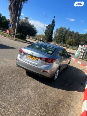 מאזדה 3
