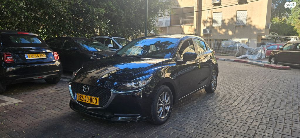מודעת רכב מאזדה 2
