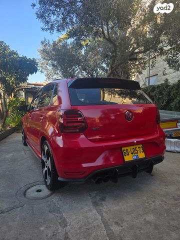 פולקסווגן פולו 