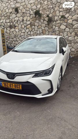 טויוטה קורולה