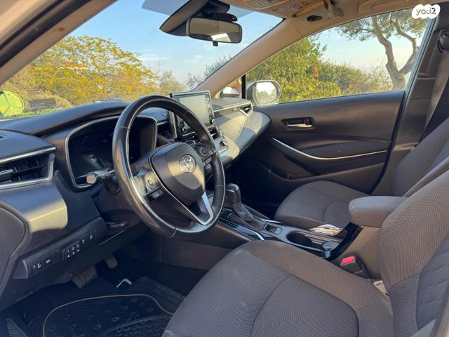 טויוטה קורולה