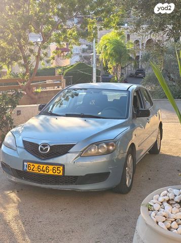 מודעת רכב מאזדה 3