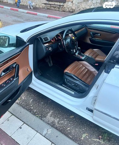 פולקסווגן פאסאט CC