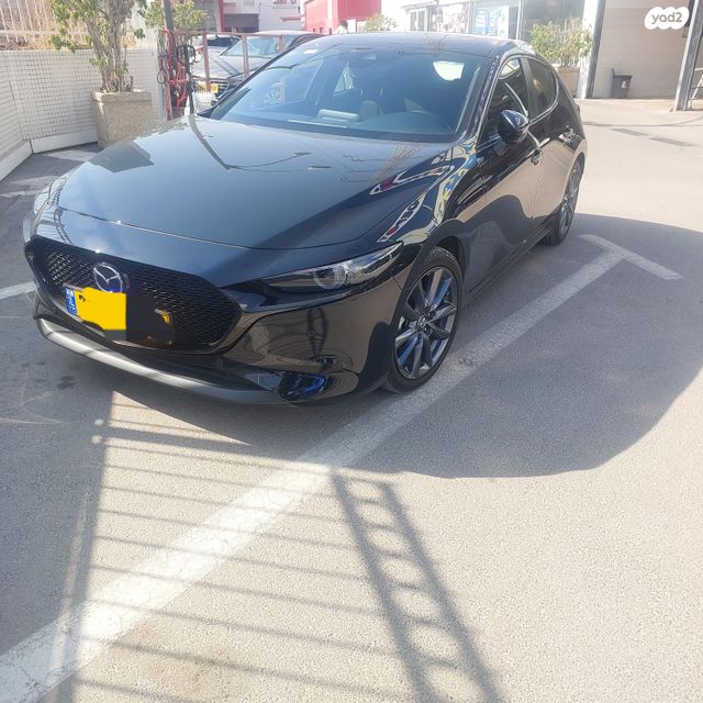 מודעת רכב מאזדה 3