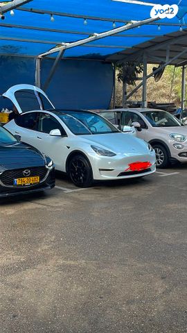 מודעת רכב טסלה מודל Y