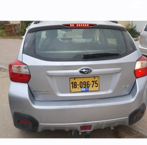 מודעת רכב סובארו XV