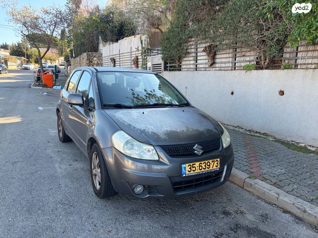 סוזוקי SX4