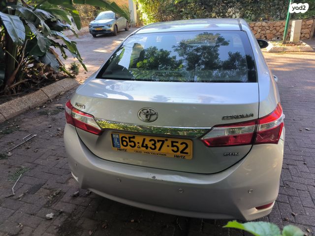 טויוטה קורולה