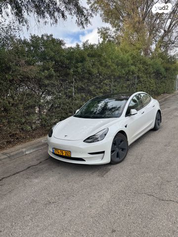 מודעת רכב טסלה מודל 3