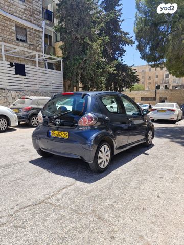 טויוטה אייגו