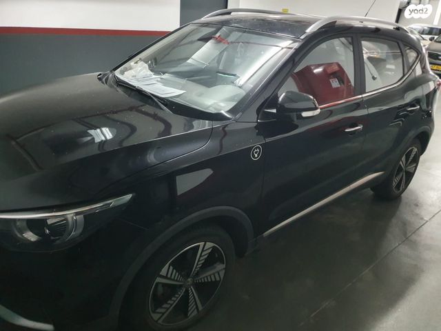 מודעת רכב אם ג'י ZS