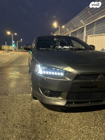 מיצובישי לנסר