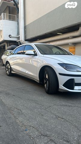 יונדאי איוניק 6