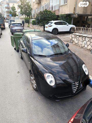 מודעת רכב אלפא רומיאו מיטו