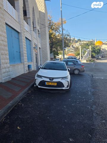 טויוטה קורולה