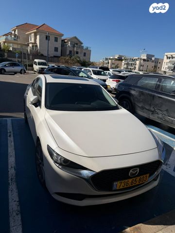 מודעת רכב מאזדה 3