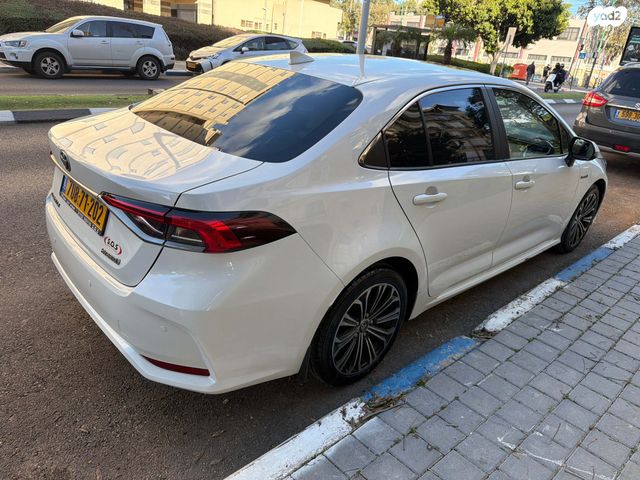 מודעת רכב טויוטה קורולה