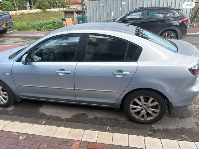 מודעת רכב מאזדה 3