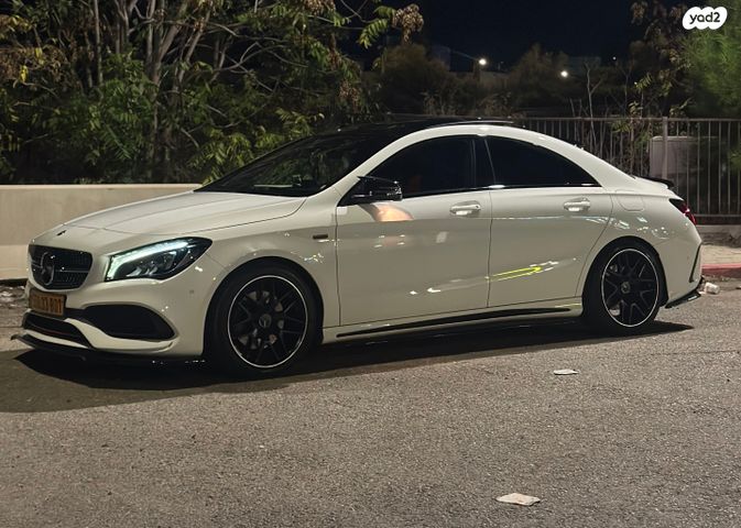 מודעת רכב מרצדס-בנץ CLA