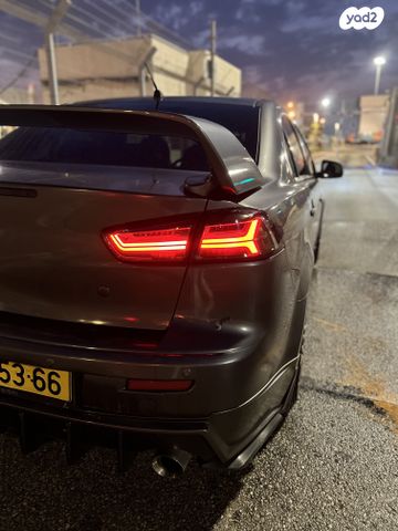 מיצובישי לנסר