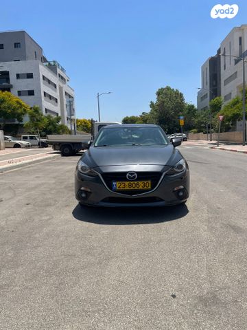 מודעת רכב מאזדה 3