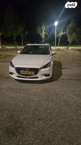 מאזדה 3