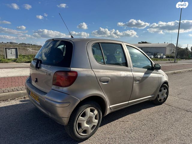 מודעת רכב טויוטה יאריס