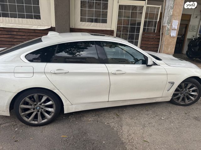 מודעת רכב ב מ וו סדרה 4