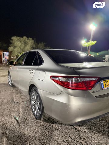 טויוטה קאמרי