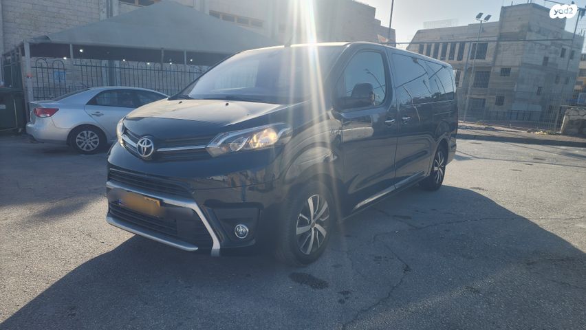 מודעת רכב טויוטה פרואייס