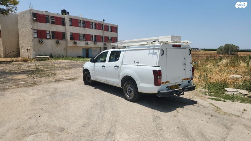 מודעת רכב איסוזו די-מקס