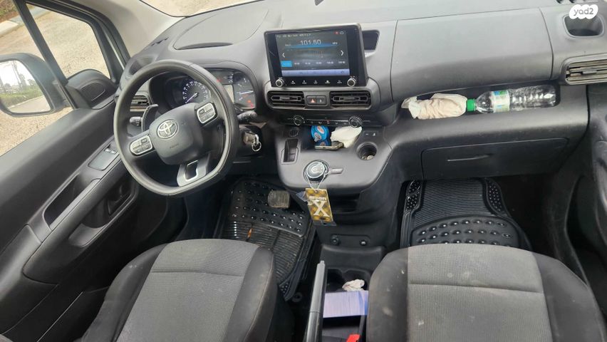 מודעת רכב טויוטה פרואייס סיטי 1