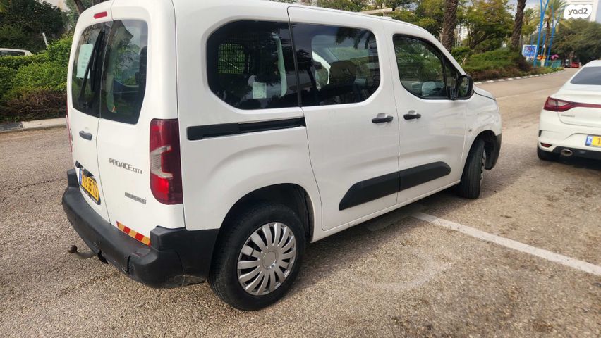 טויוטה פרואייס סיטי