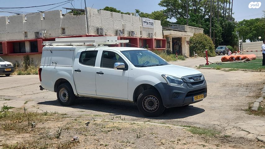 איסוזו די-מקס