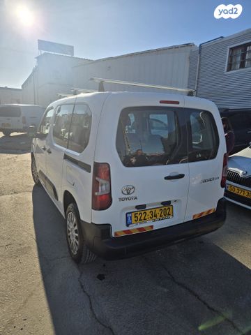 טויוטה פרואייס סיטי