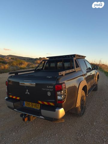 מיצובישי טרייטון / L200